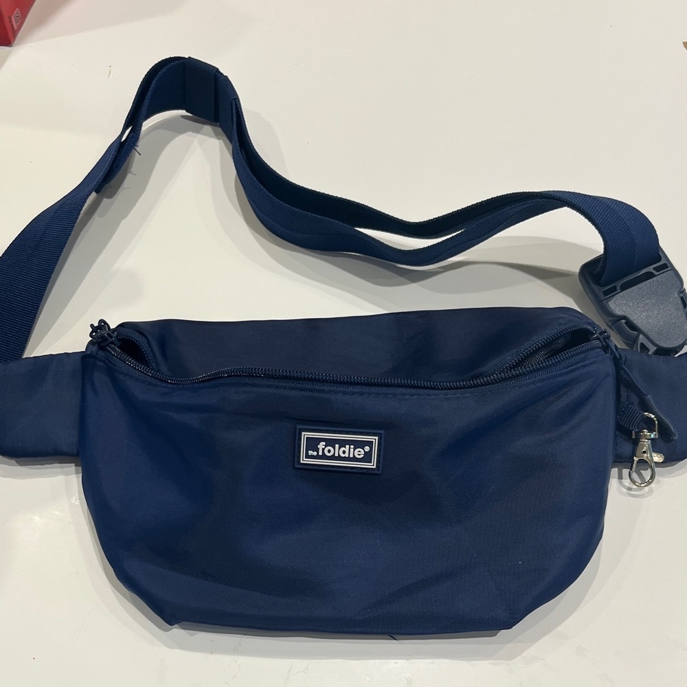 The foldie Navy Blue Men's Belt Bag